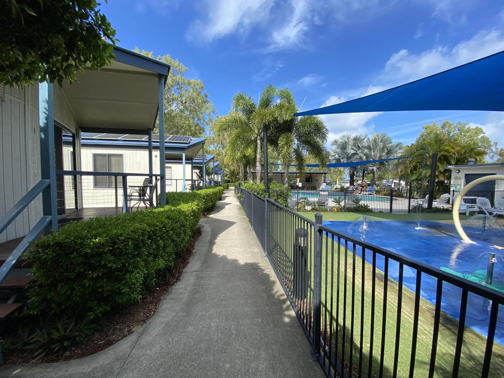 Big4 Mackay Blacks Beach Holiday Park ภายนอก รูปภาพ