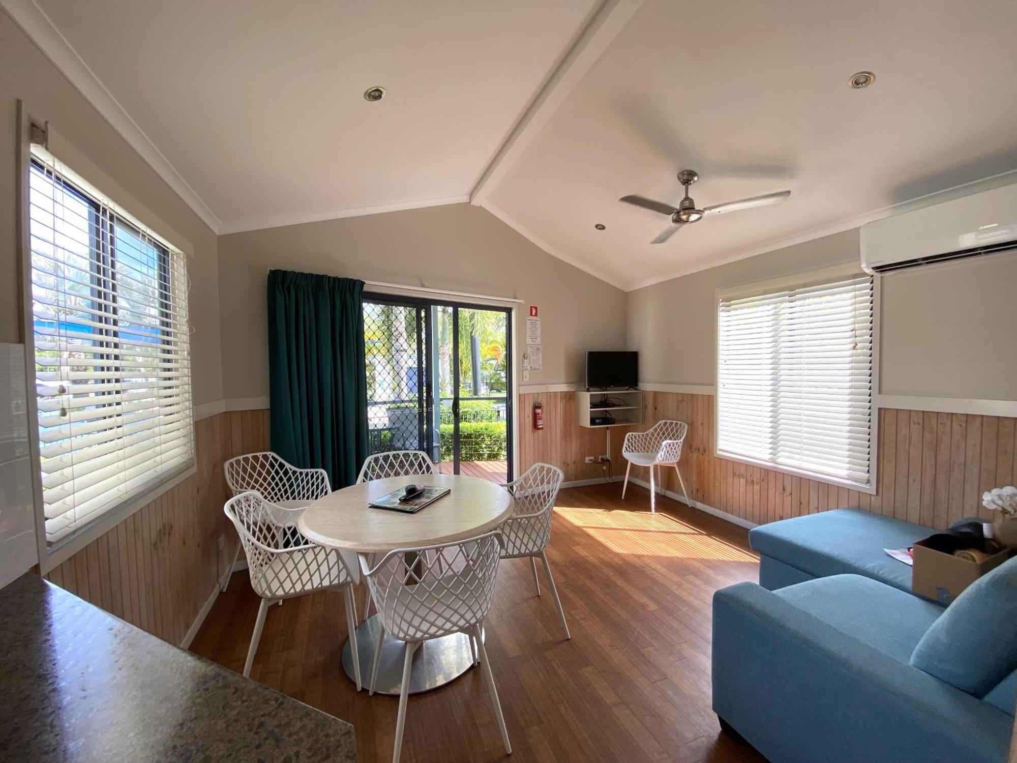 Big4 Mackay Blacks Beach Holiday Park ภายนอก รูปภาพ