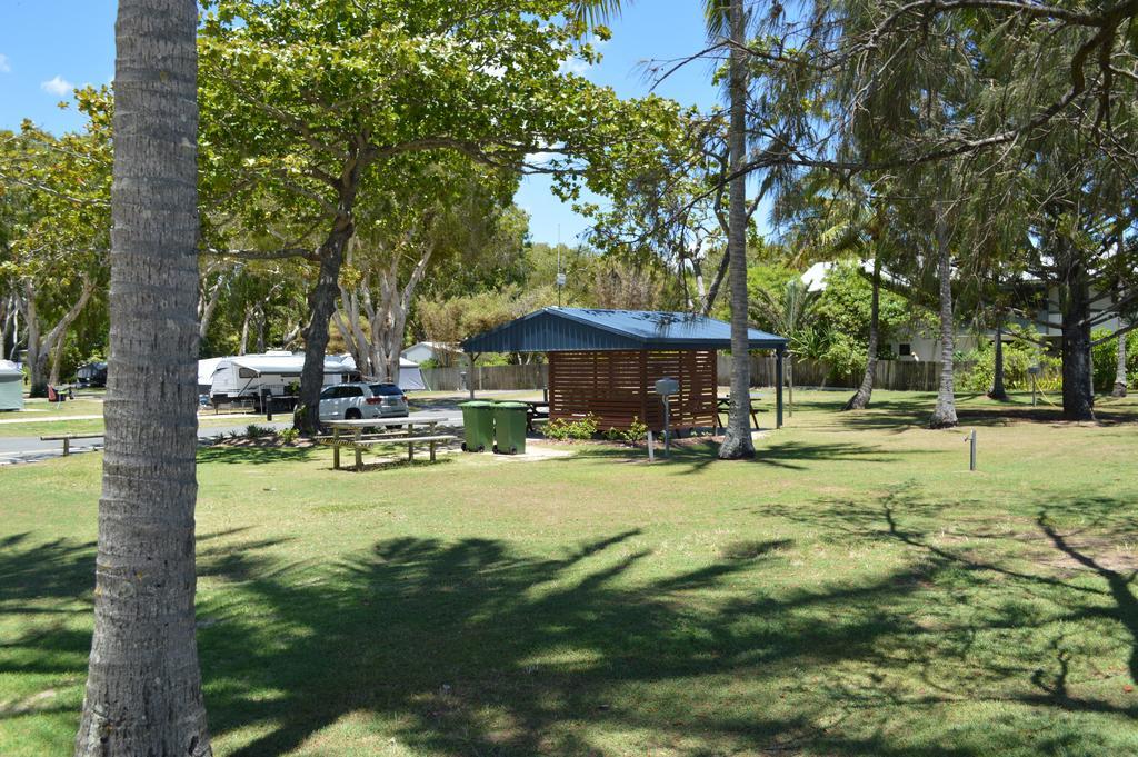 Big4 Mackay Blacks Beach Holiday Park ภายนอก รูปภาพ