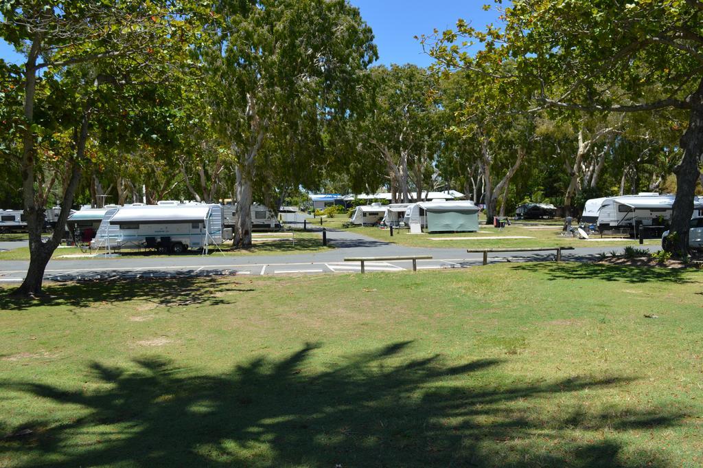 Big4 Mackay Blacks Beach Holiday Park ภายนอก รูปภาพ